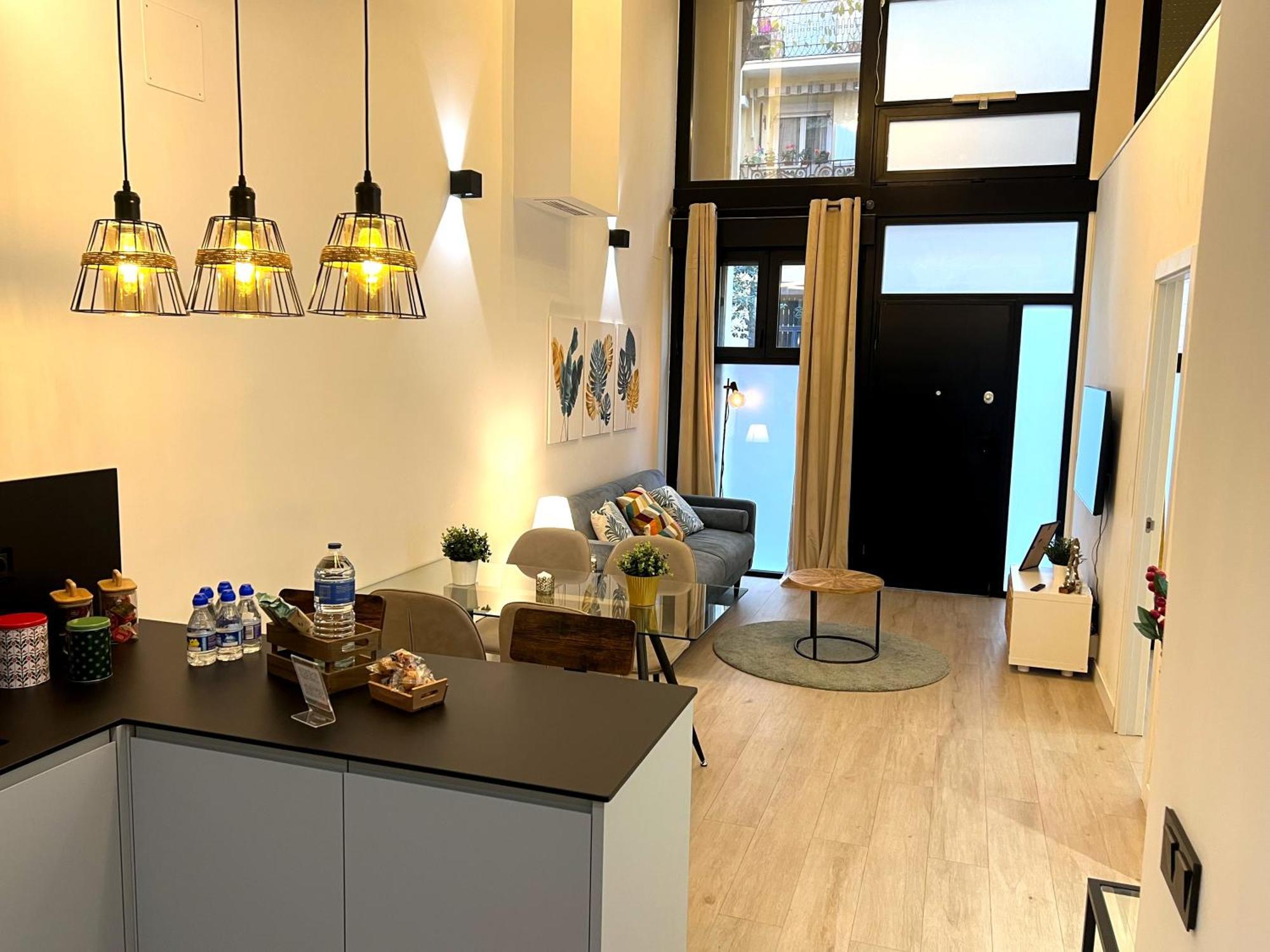 Appartamento Duplex Moderno Y Acogedor Junto A Atocha Madrid Esterno foto