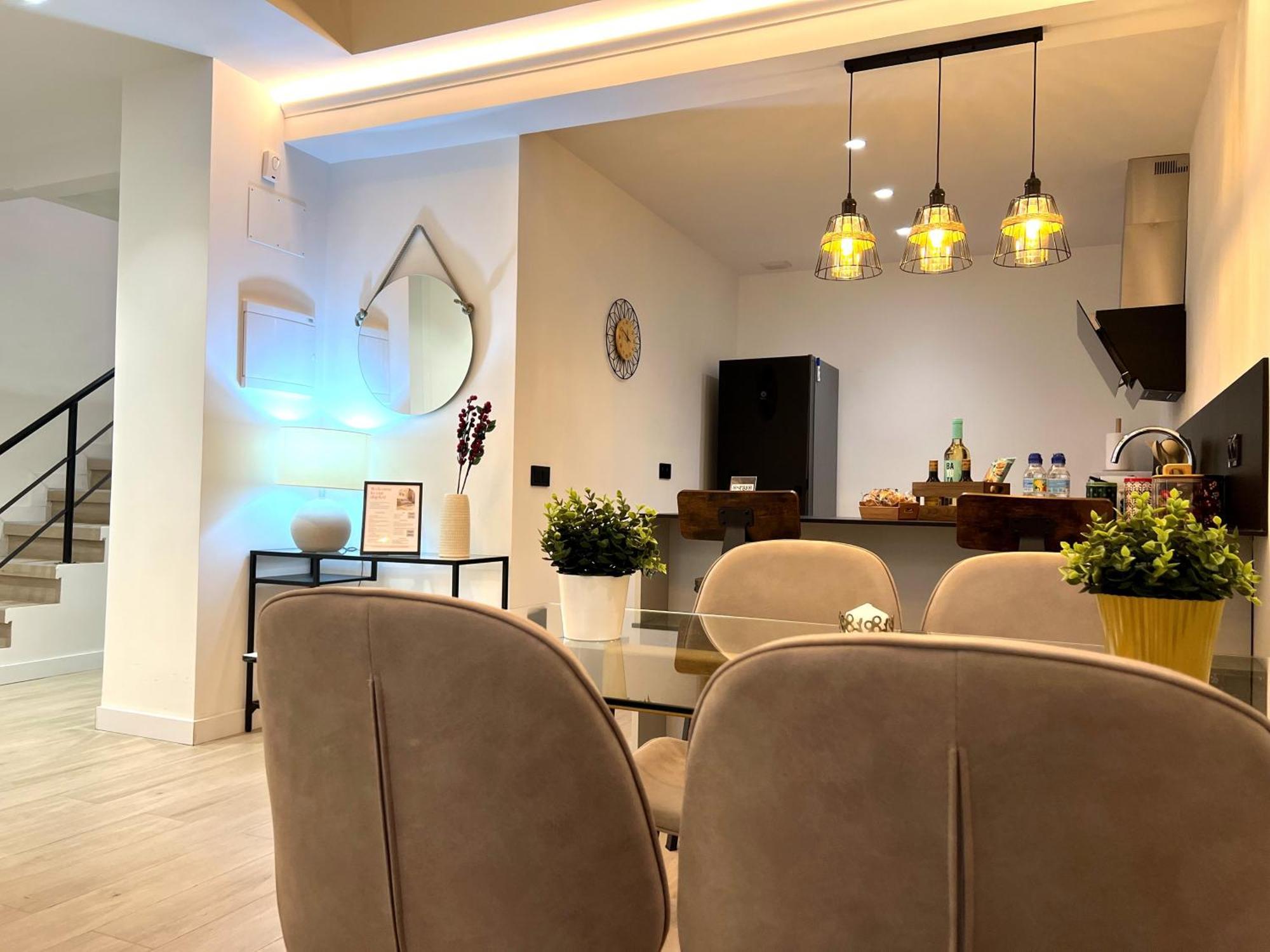 Appartamento Duplex Moderno Y Acogedor Junto A Atocha Madrid Esterno foto