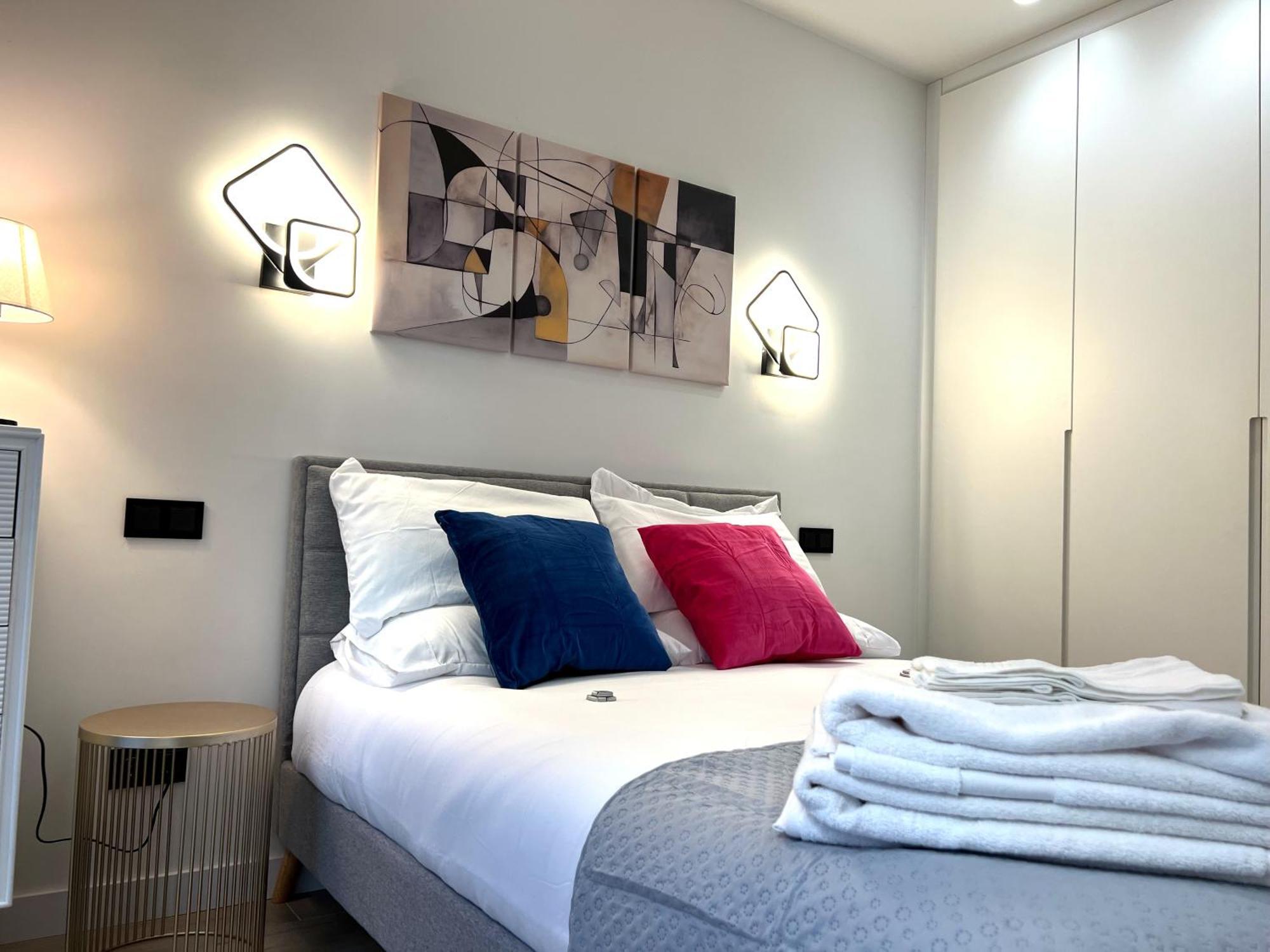 Appartamento Duplex Moderno Y Acogedor Junto A Atocha Madrid Esterno foto