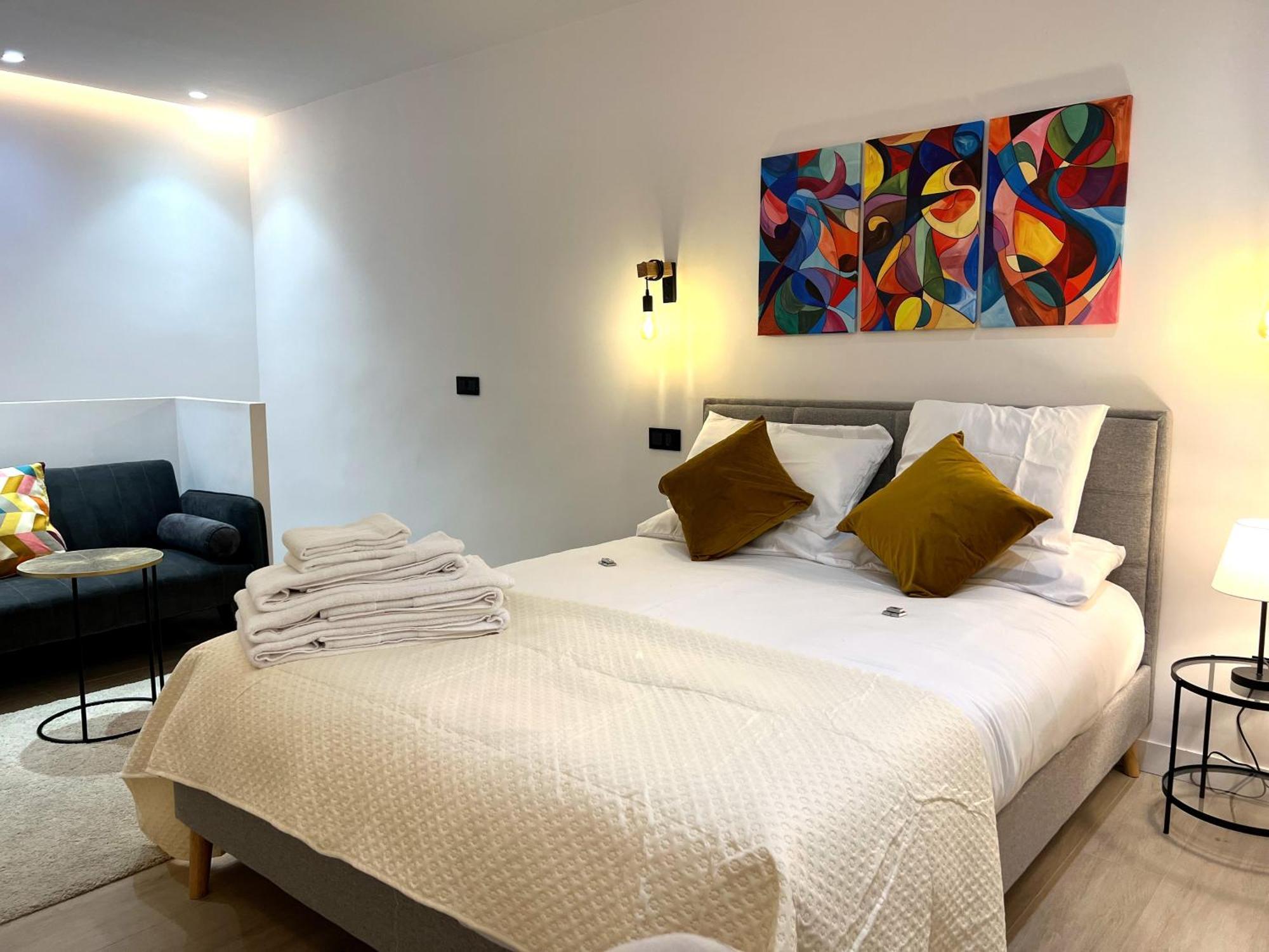 Appartamento Duplex Moderno Y Acogedor Junto A Atocha Madrid Esterno foto