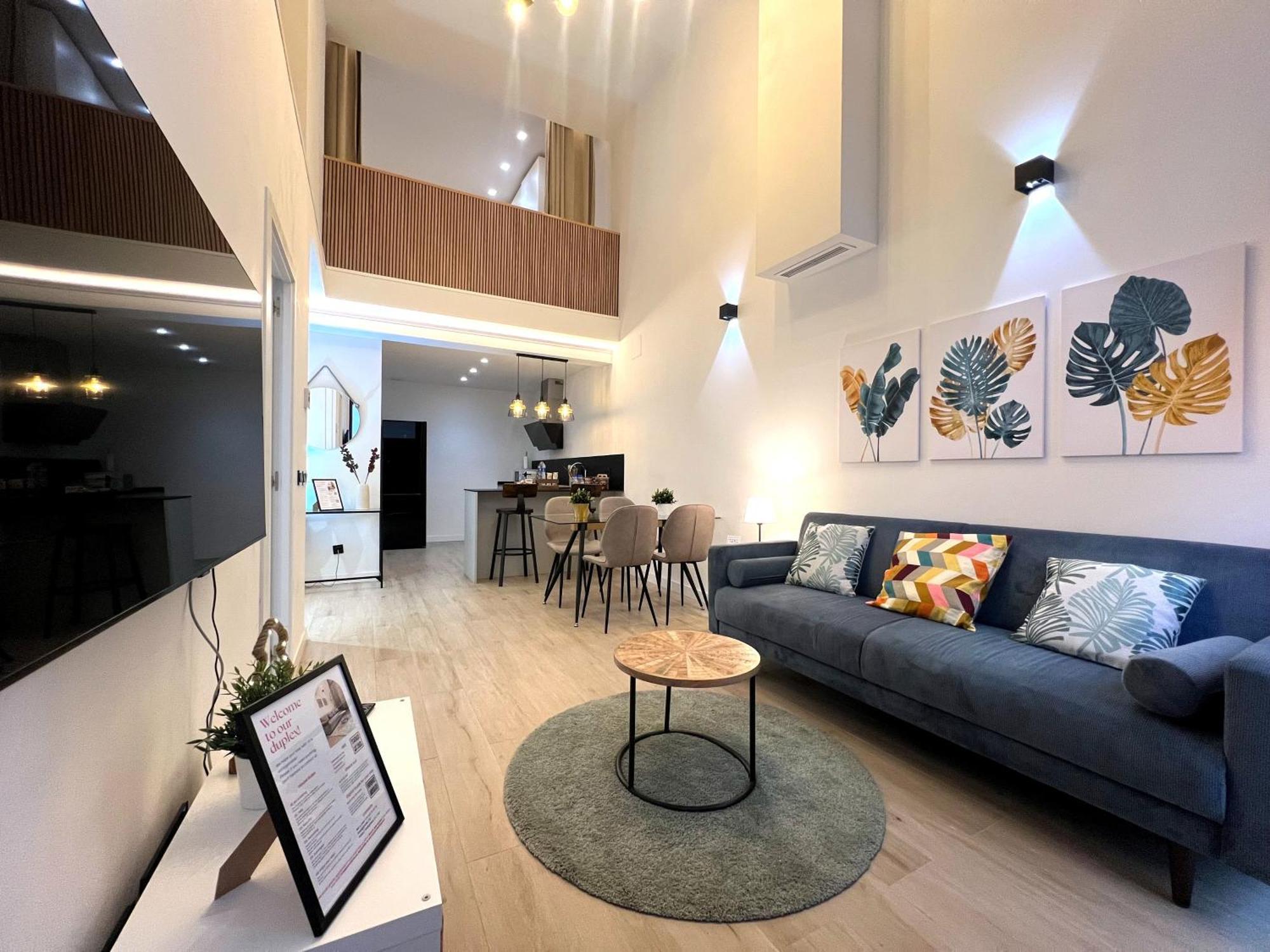 Appartamento Duplex Moderno Y Acogedor Junto A Atocha Madrid Esterno foto